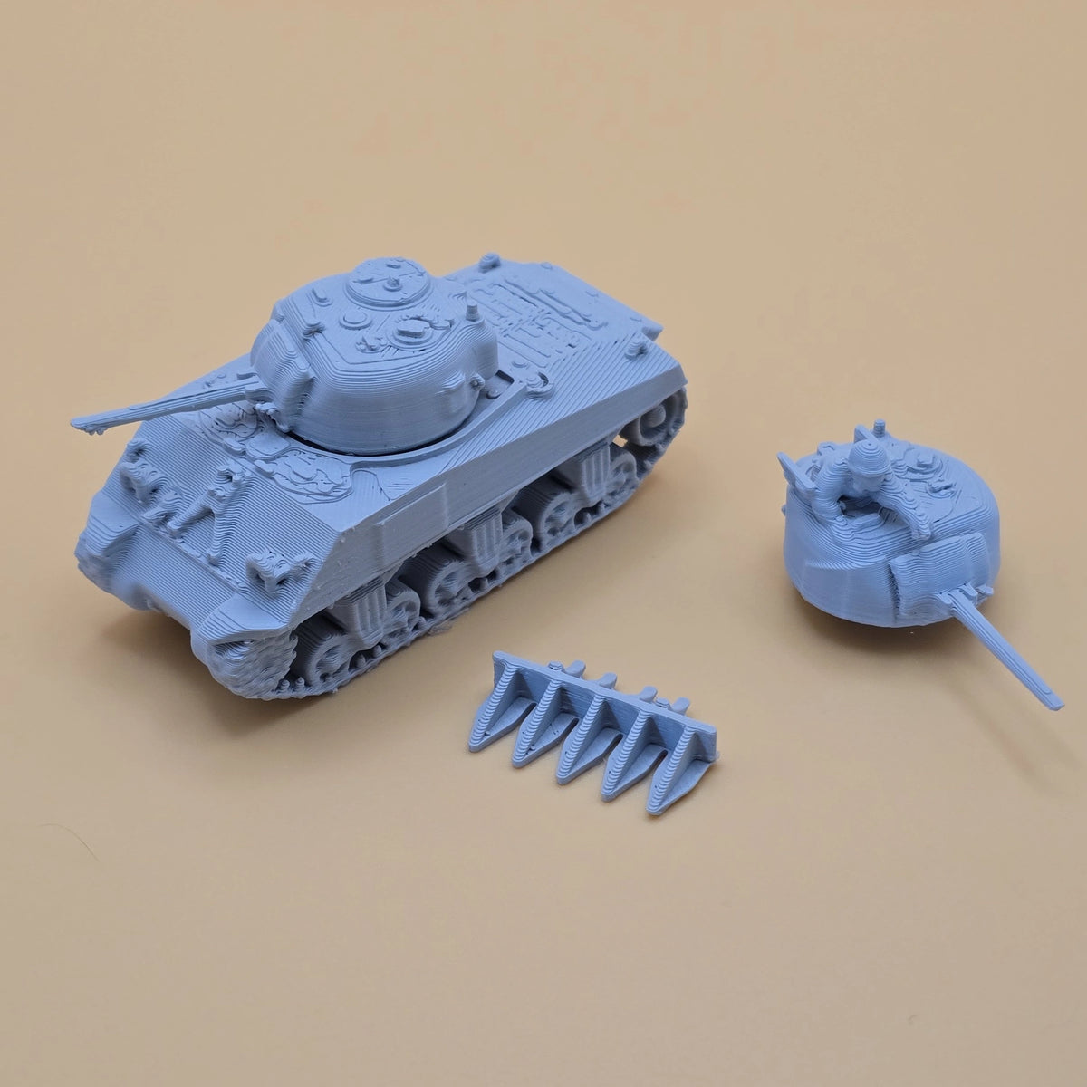 15mm M4 Sherman with commander and closed 75mm turret options and hedgerow cutter